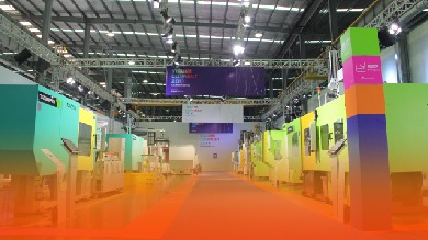 An Exhibition of All-field Molding Machines