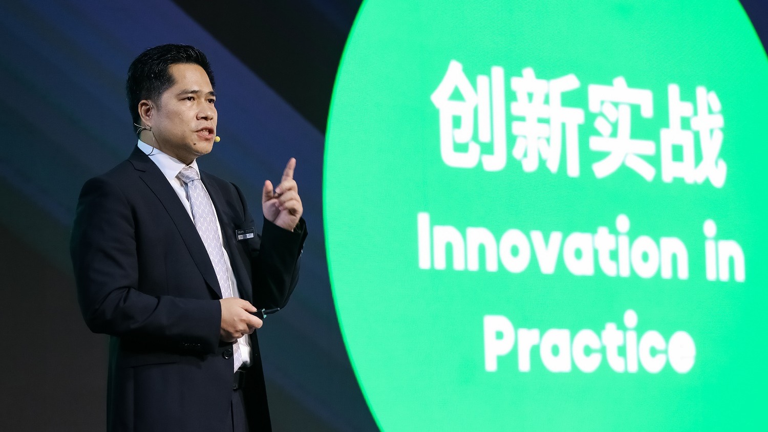 Zhou Jun: Achieve Transformation and Upgrading by Technology