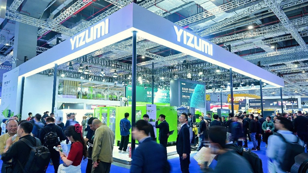 CHINAPLAS 2026 Day 1 | YIZUMI: Efficiency & Sustainability in Sync